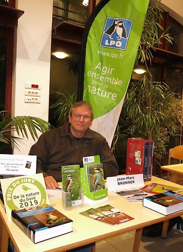 Salon du livre CINE Bussierre : stand LPO - Photo Jean-Marc Bronner